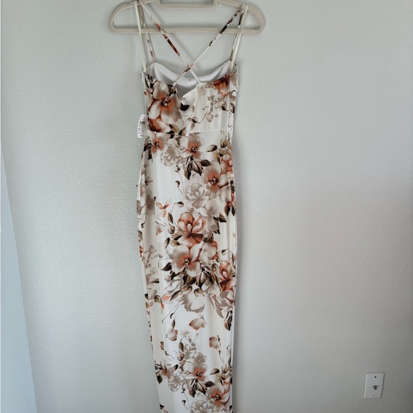 High Low dress. Size Small. NWT - Picture 2 of 3